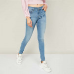 Women Skinny Fit Stonewashed Jeans